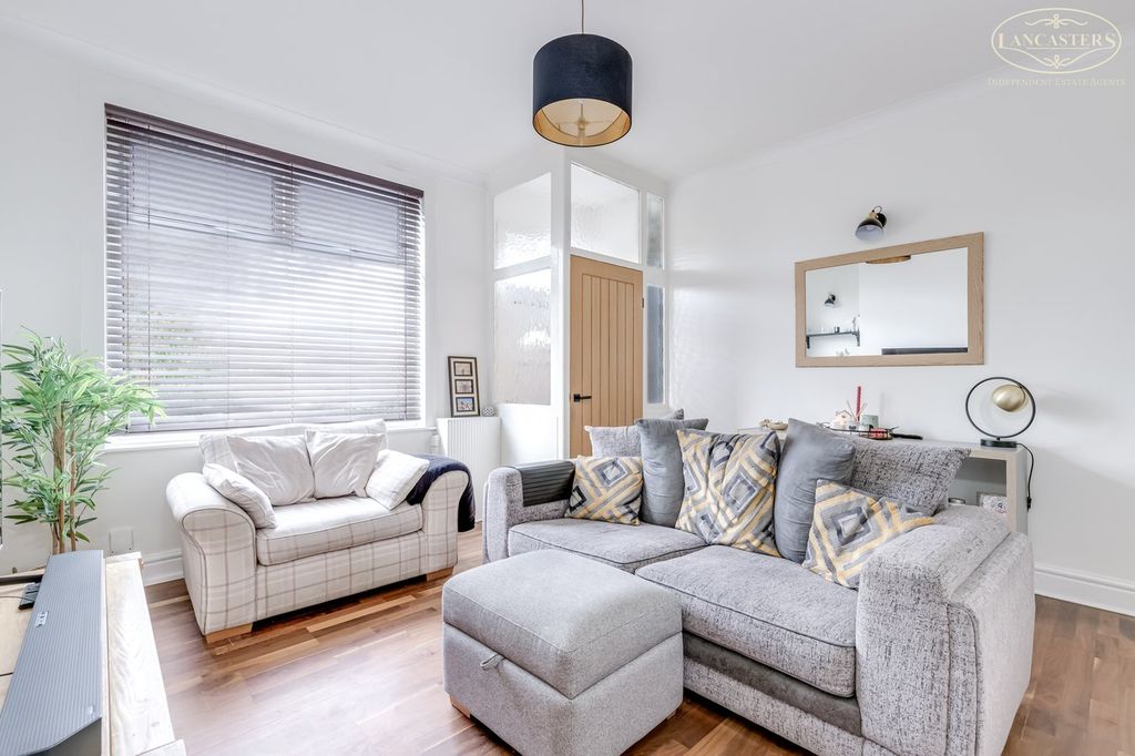 Property photo 3 of 16 Reception Room 1