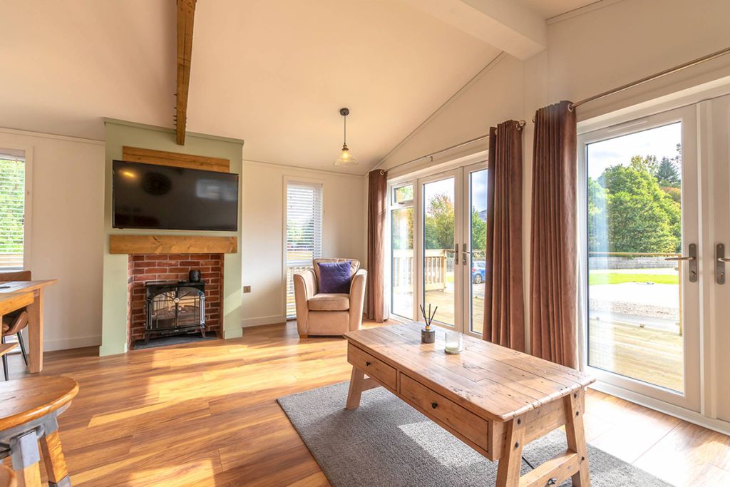 Property photo 3 of 21