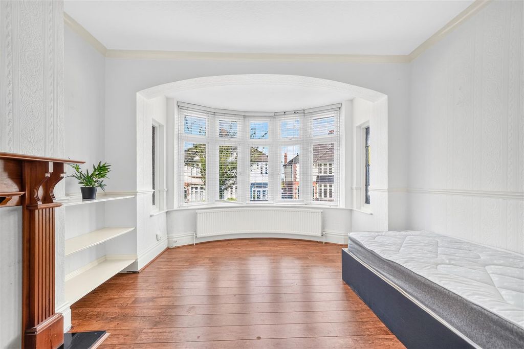 Property photo 3 of 22 15.Jpg