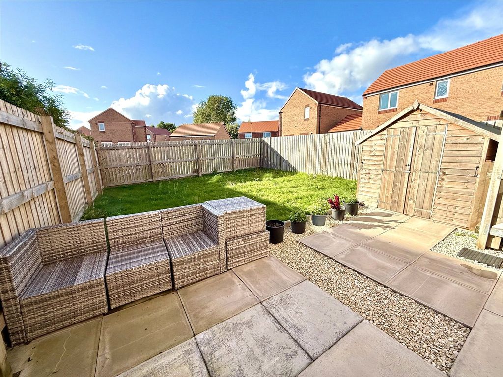 Property photo 2 of 14 Picture No. 15