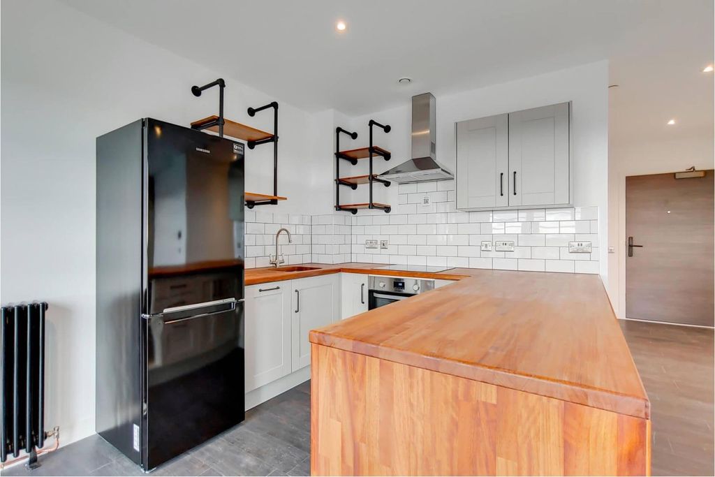 Property photo 2 of 13 22.Jpg