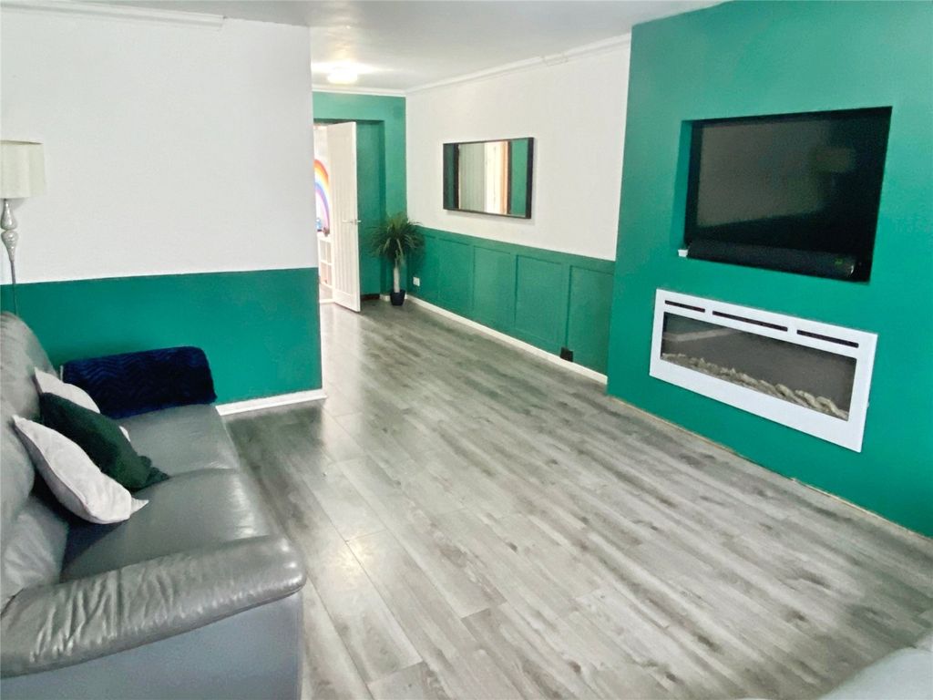 Property photo 2 of 11 Picture No. 09