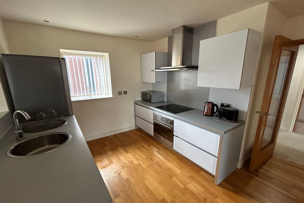 Property photo 3 of 9 Saint Anns Quay--Kitchen