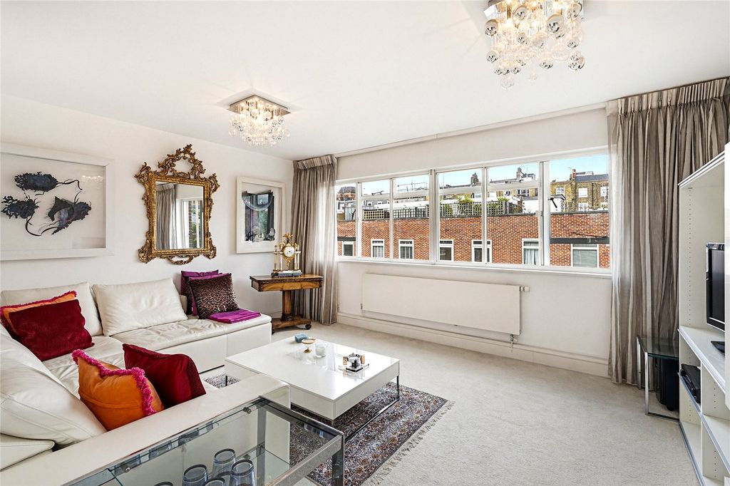 Property photo 3 of 13 Reception Room