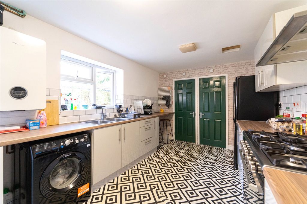 Property photo 2 of 13 Picture No. 04