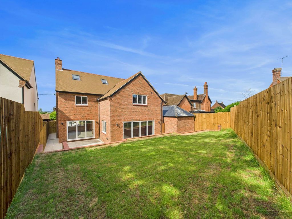 Property photo 2 of 13