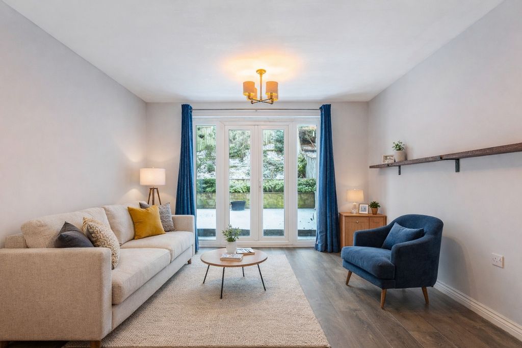 Property photo 2 of 23 4779673