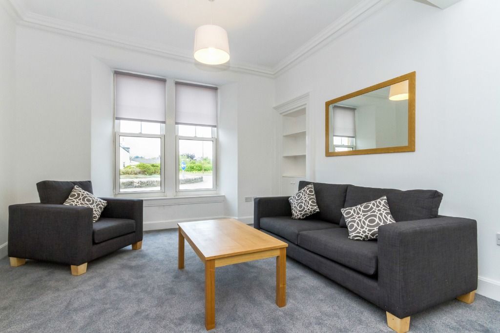 Property photo 2 of 10 Photo 2