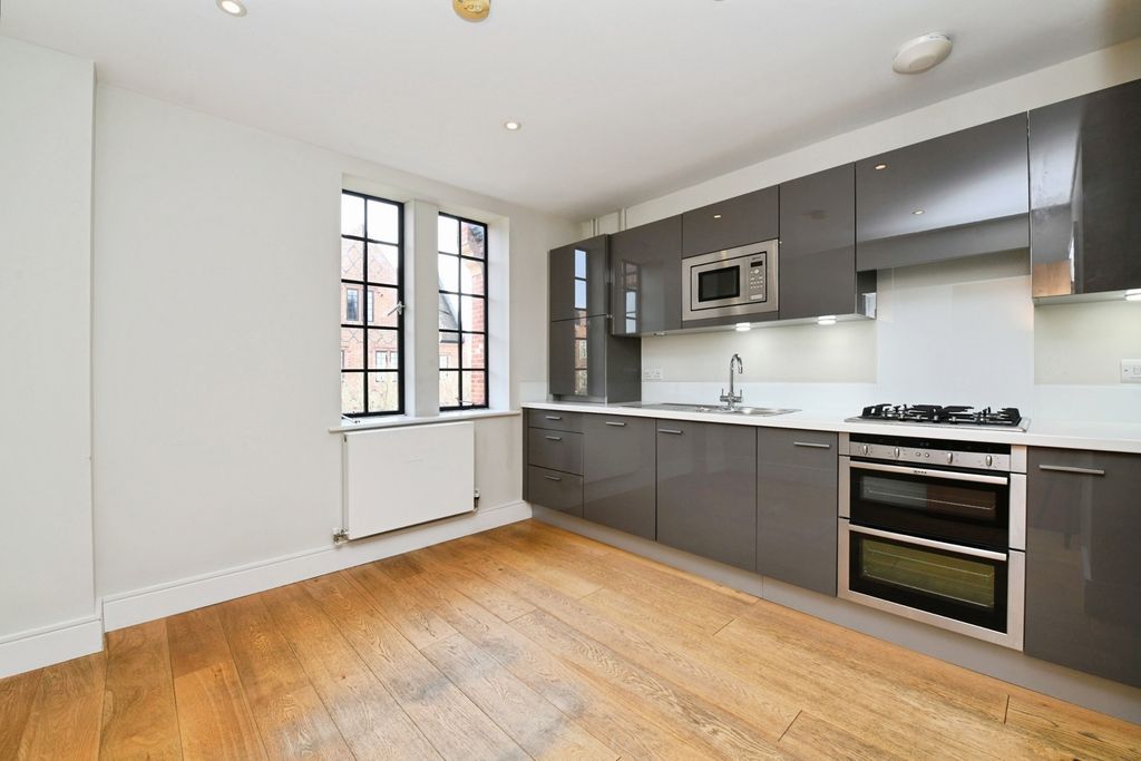 Property photo 2 of 17 Interior