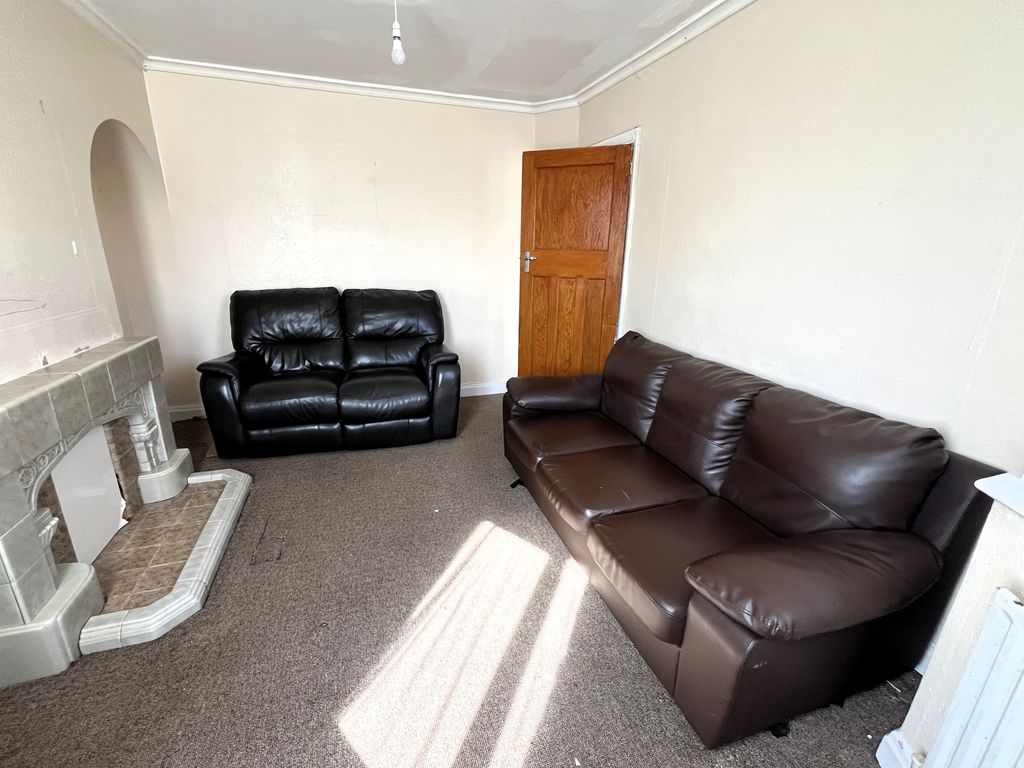 Property photo 2 of 19 Img_5919