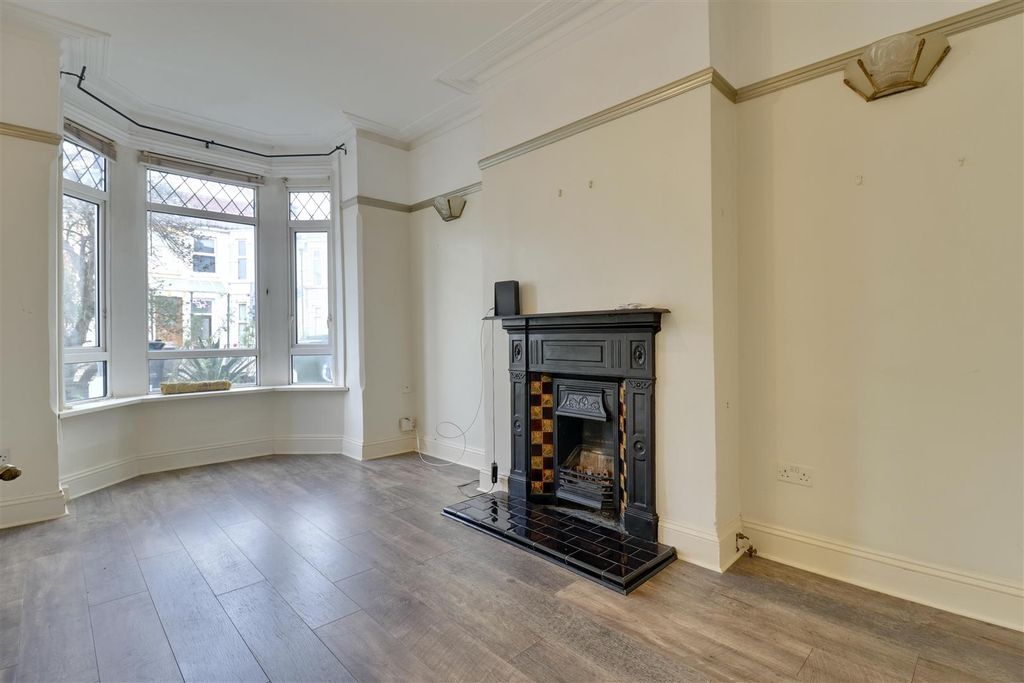 Property photo 2 of 19 3D045999-111B-4834-Aae8-Ac79E8Efac16_1_201_A.Jpeg