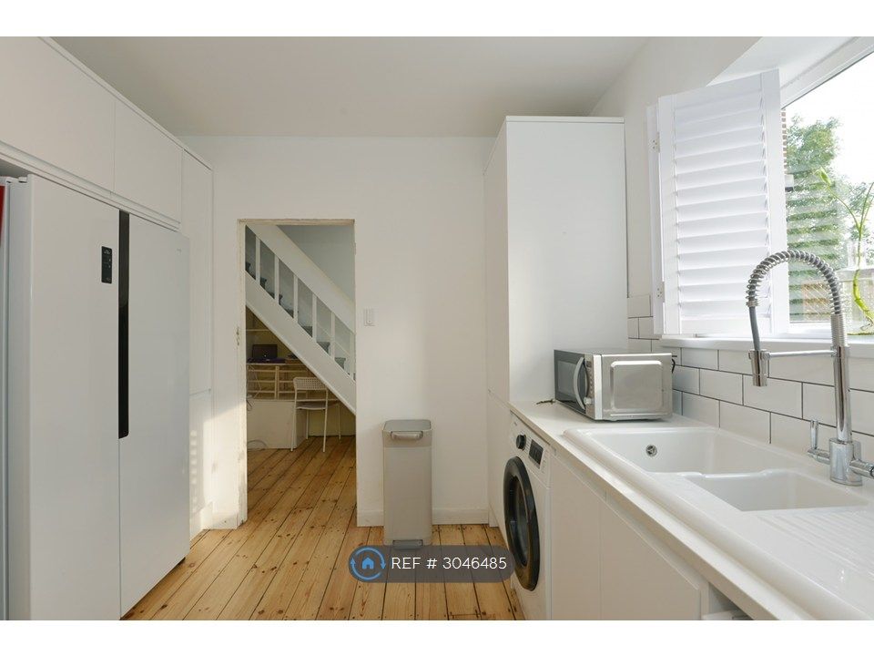 Property photo 1 of 27 Kitchen Area