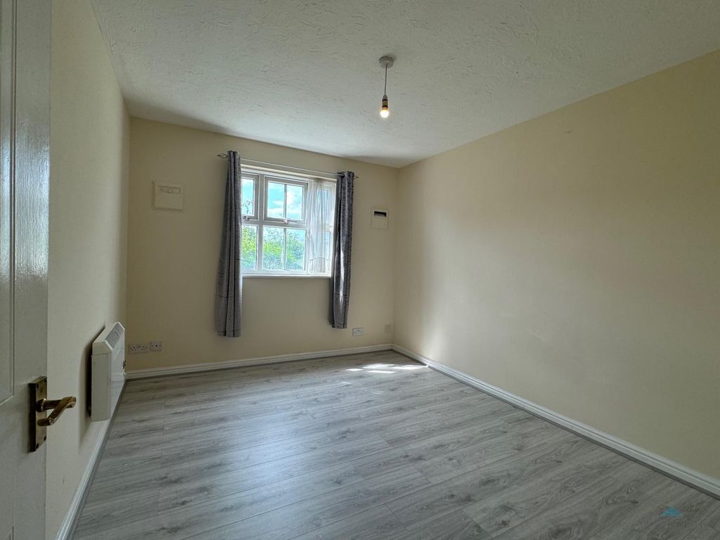 Property photo 2 of 7 Gallery