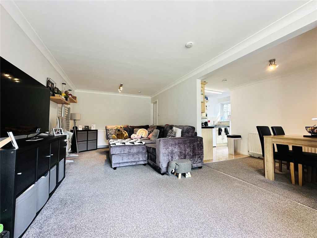Property photo 2 of 9 Picture No. 04
