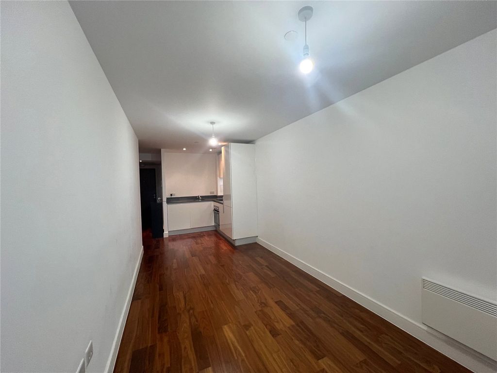 Property photo 3 of 10 Open Plan