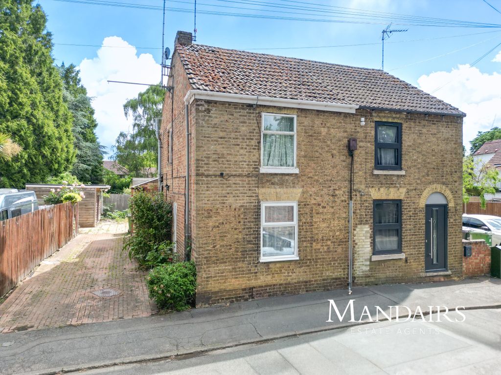 Property photo 1 of 26