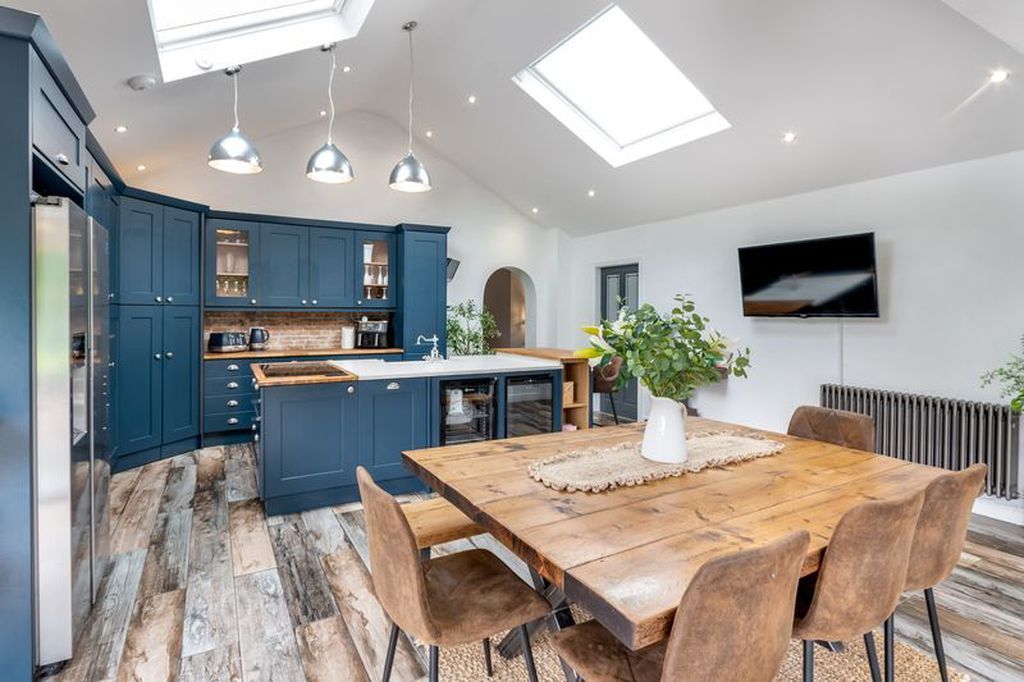 Property photo 3 of 22 Photo 8