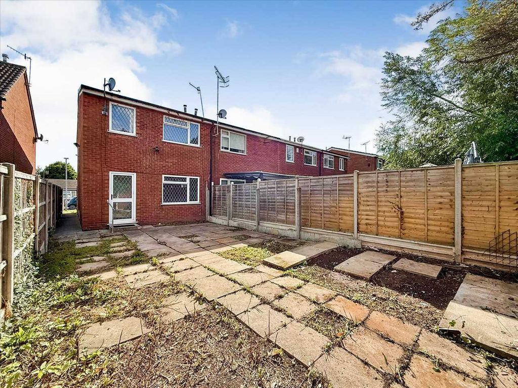 Property photo 2 of 20