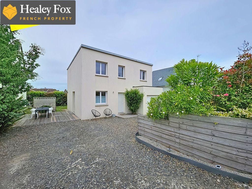 Property photo 1 of 15 Main Exterior View