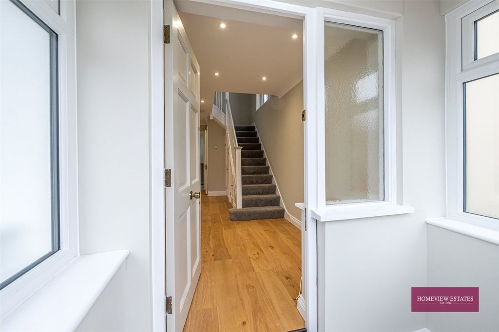 Property photo 2 of 11 Picture No. 02