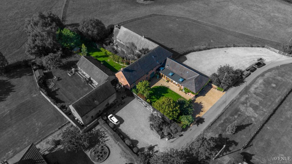 Property photo 3 of 39 5387667