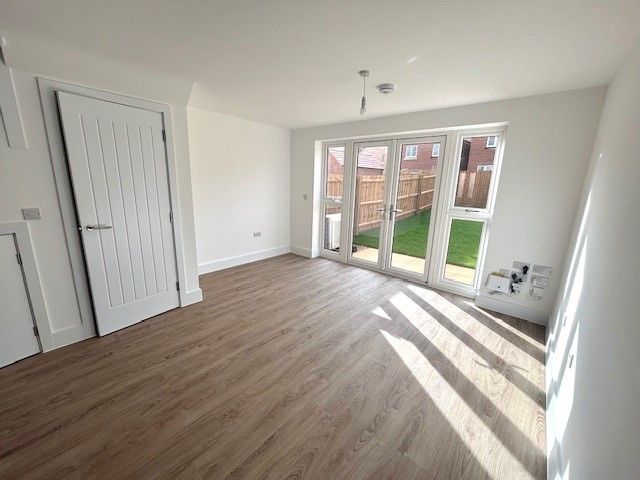 Property photo 3 of 9 Living Room