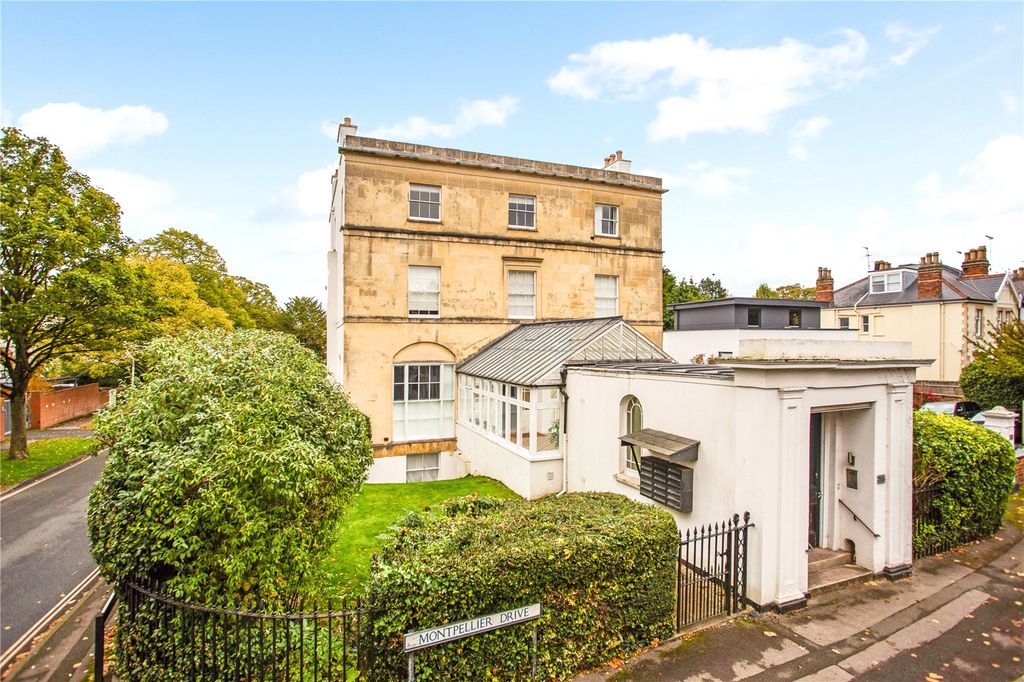 Property photo 1 of 10 Exterior 2