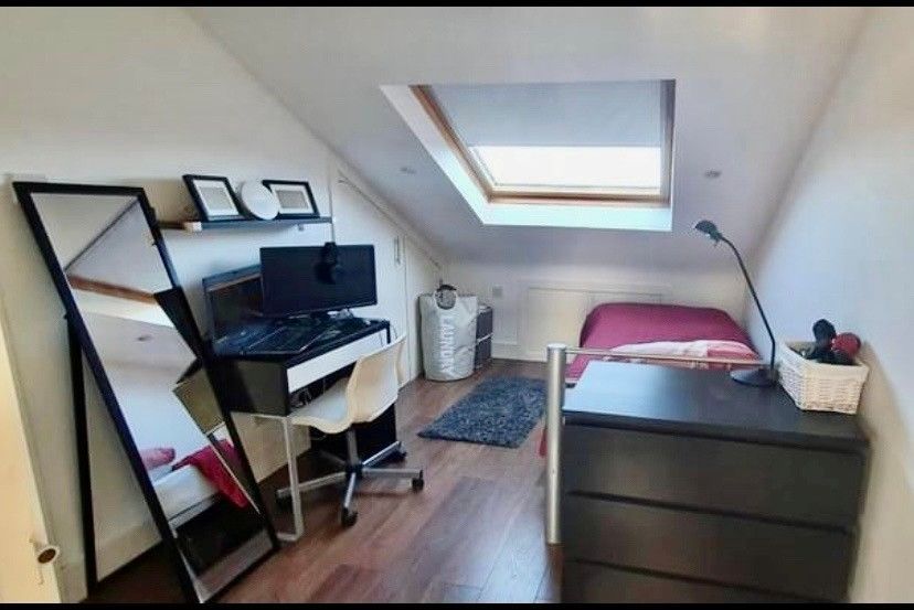 Property photo 3 of 4