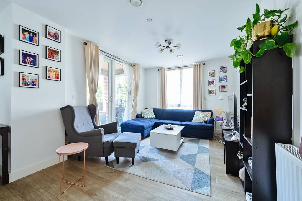 Property photo 1 of 14