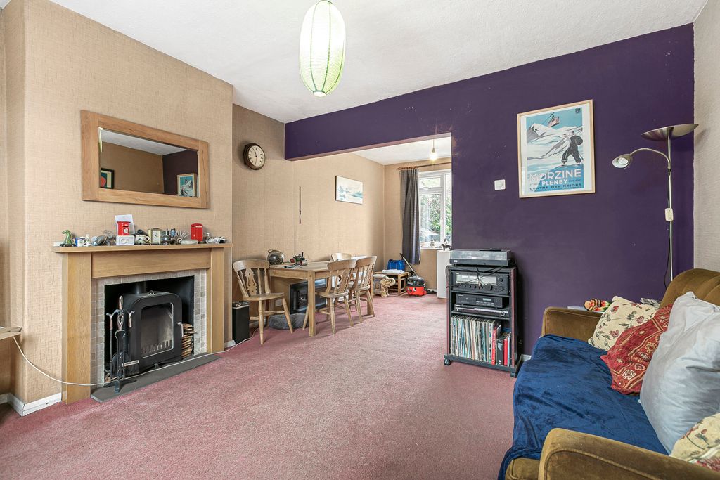 Property photo 2 of 16 Reception