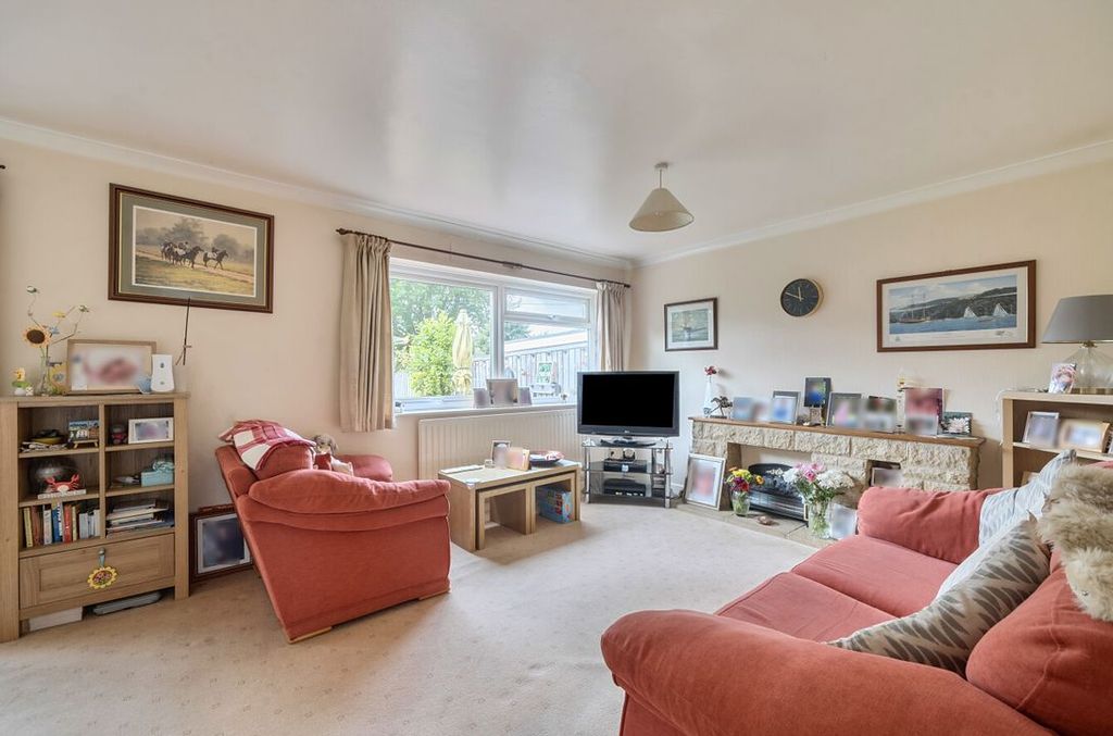 Property photo 3 of 9 13581671068d28014Da479