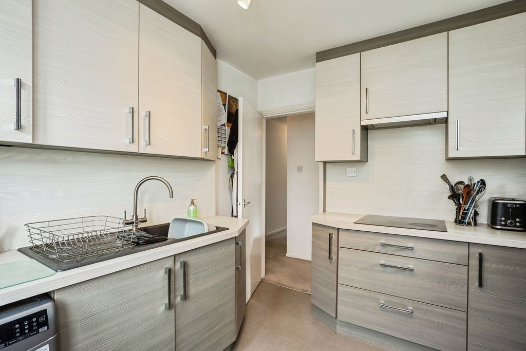 Property photo 3 of 21 Pbox-Img.Jpg