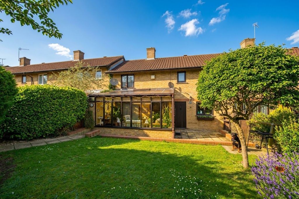 Property photo 1 of 10