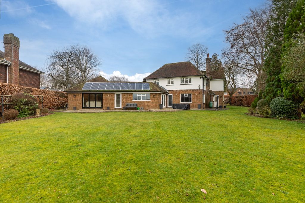 Property photo 1 of 27 4846822