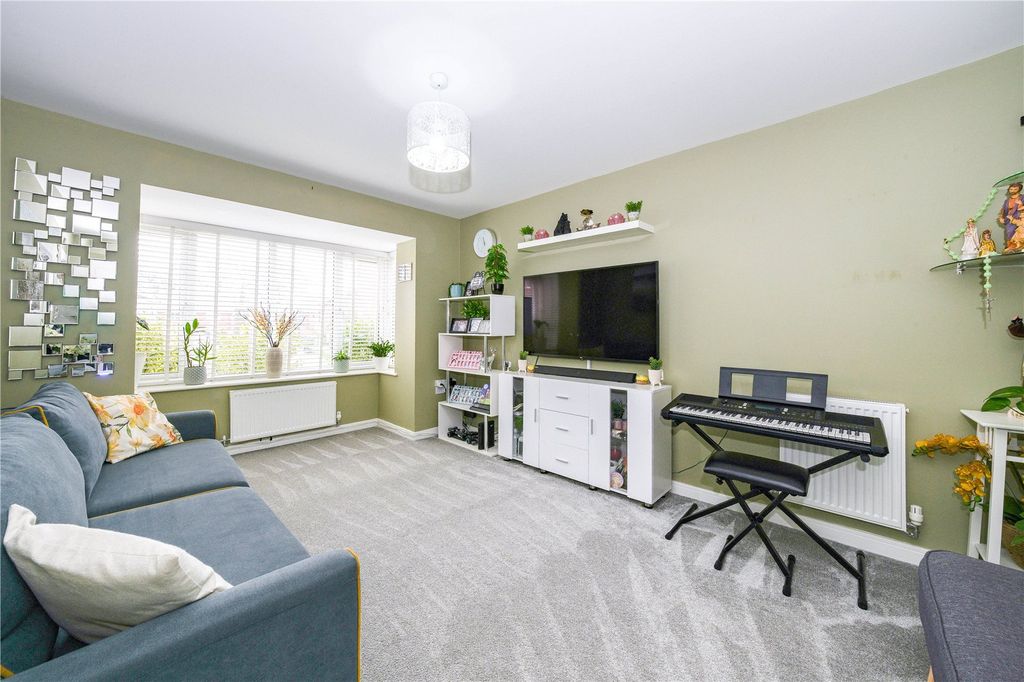 Property photo 2 of 13 Picture No. 01