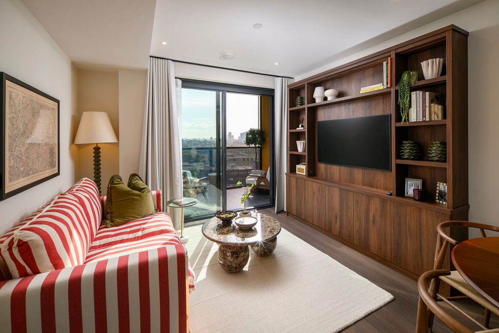 Property photo 3 of 14 Vb5576409__Sbw2736_1600x1067.Jpg