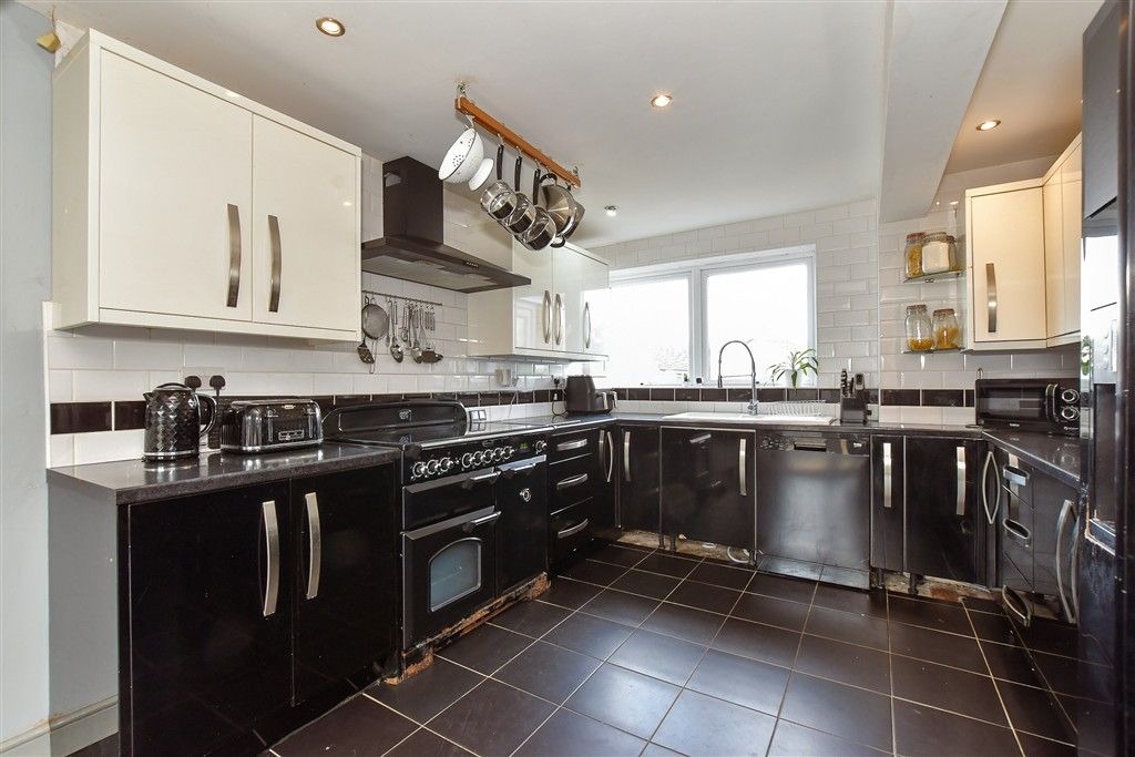 Property photo 3 of 17 Kitchen/ Diner