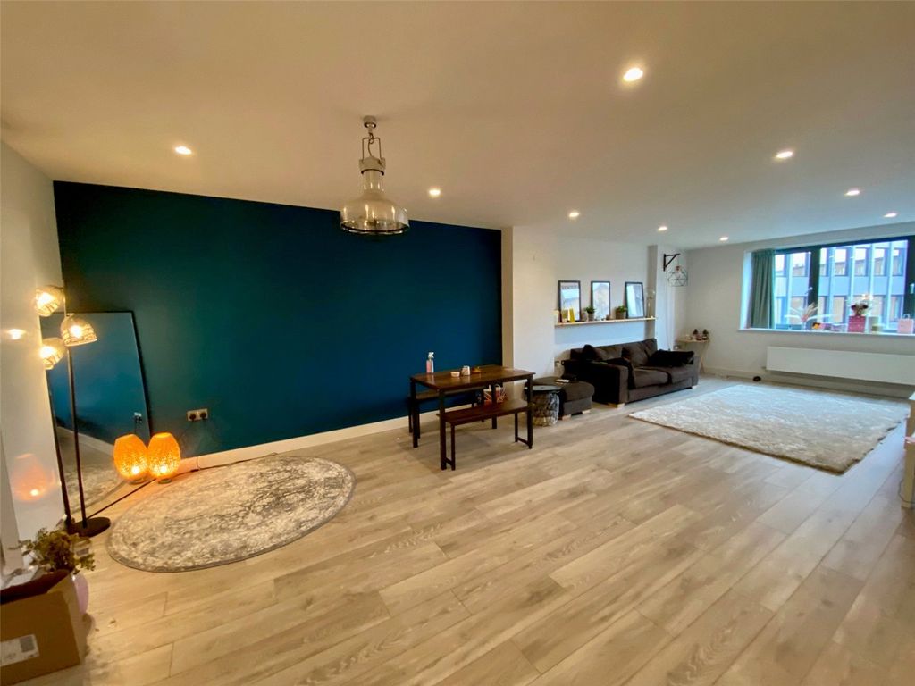 Property photo 1 of 12 Picture No. 29