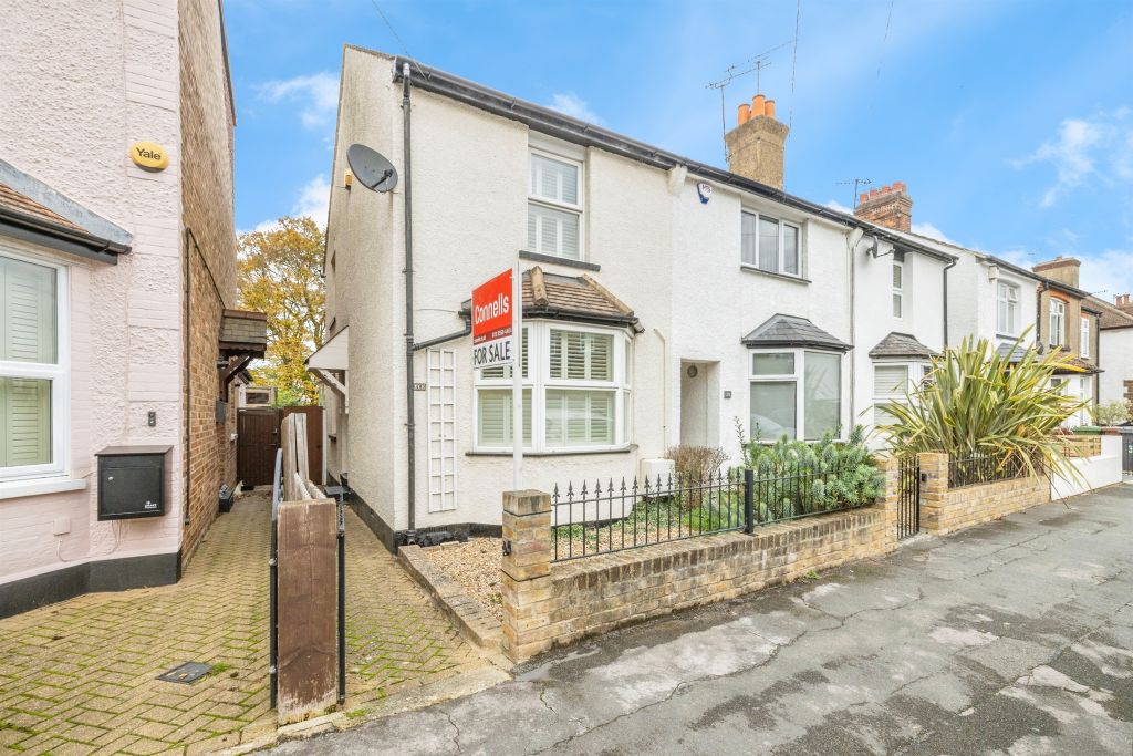 Property photo 1 of 17