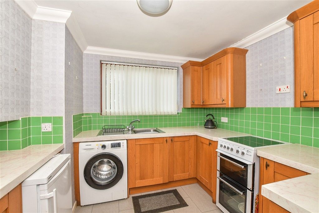 Property photo 2 of 12 Kitchen