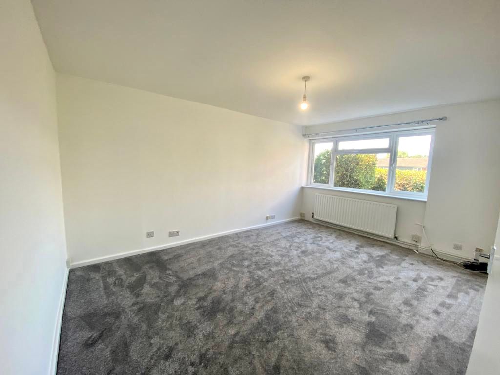 Property photo 2 of 14 7A23Fe73-Af75-4Fb6-9