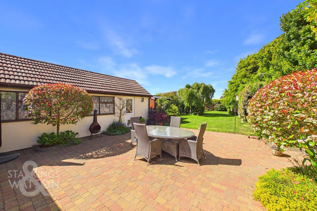 Additional image 38 of 4 bed semi-detached house for saleWarren Road, Gorleston, Great Yarmouth NR31