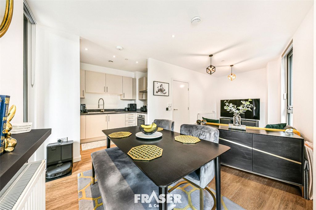 Property photo 2 of 13 Picture No. 33