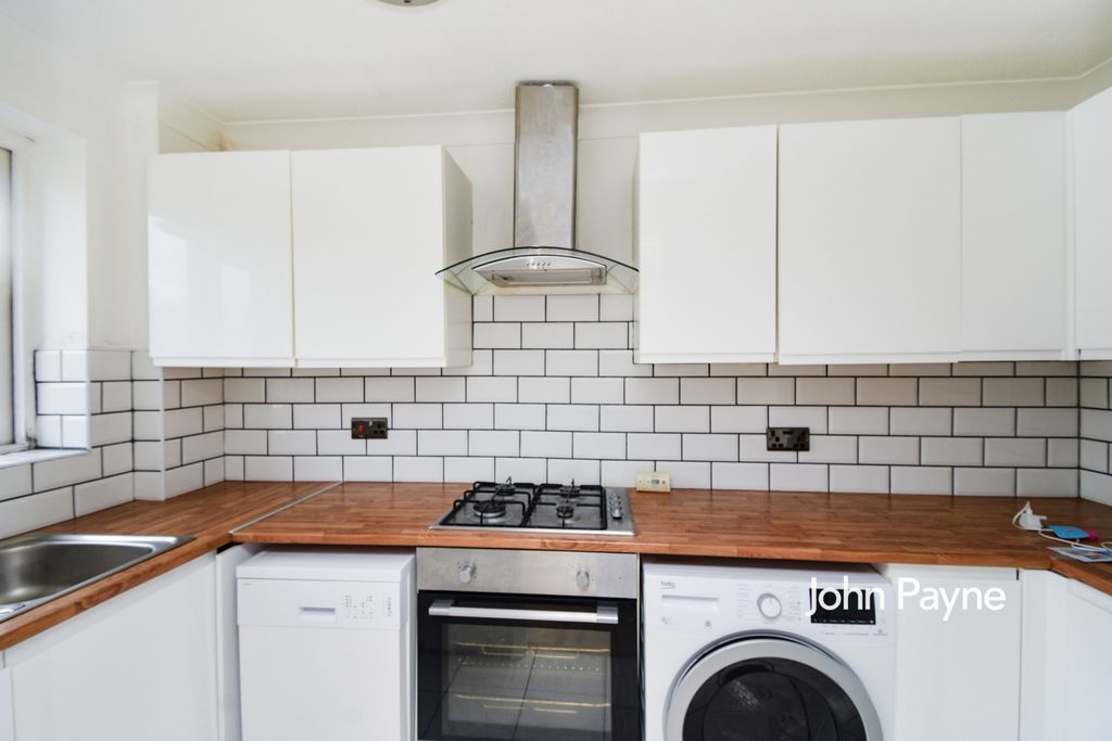 Property photo 3 of 7 Dsc_1983