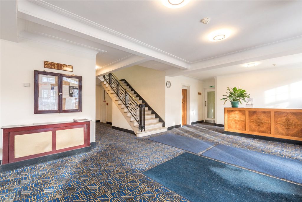 Property photo 2 of 14 Picture No. 15