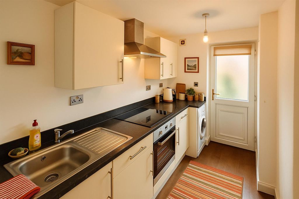 Property photo 3 of 3 131B Kitchen.Png