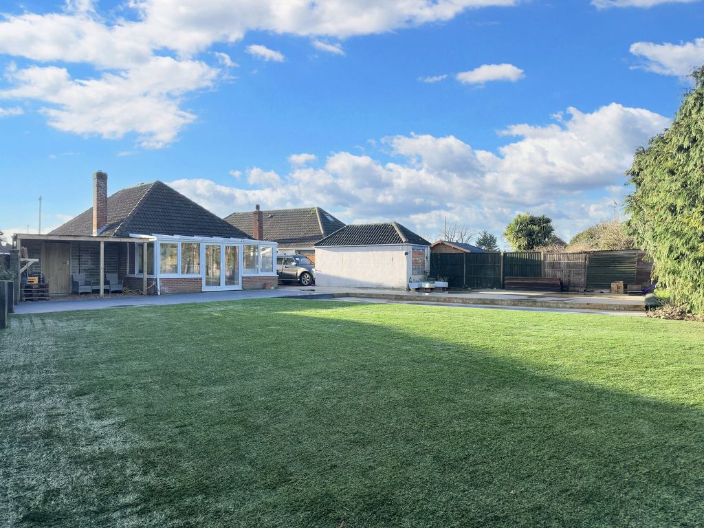 Property photo 2 of 19