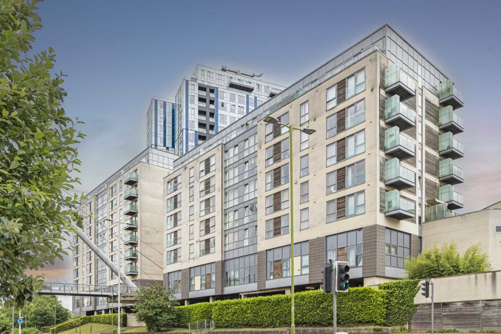 Property photo 1 of 4 Photo