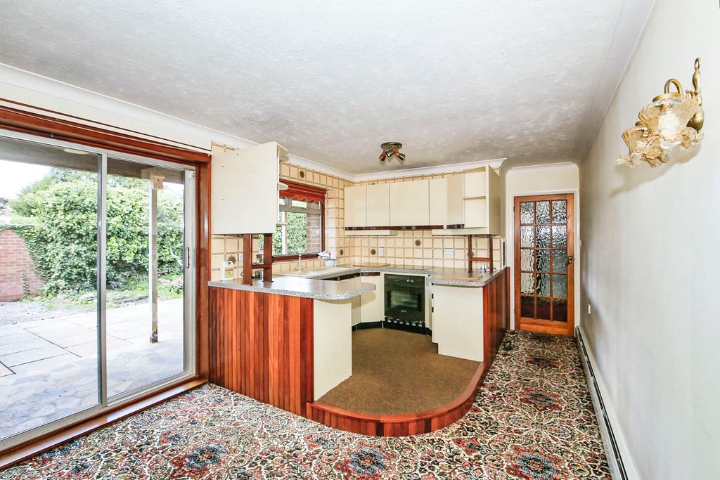 Property photo 3 of 15