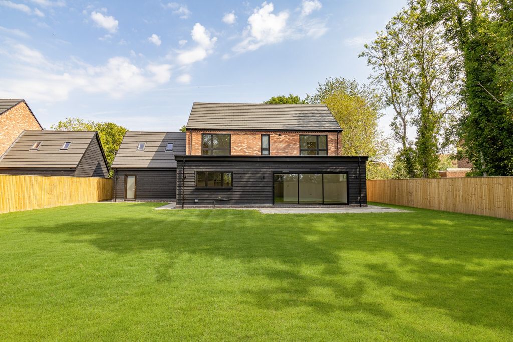 Property photo 2 of 55 5003182